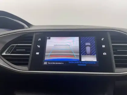 Photo 27 Peugeot 308  PureTech 130ch S&S EAT8