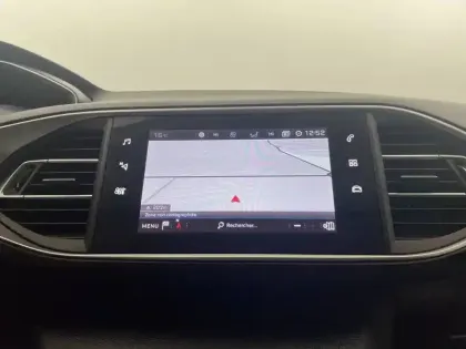 Photo 19 Peugeot 308  PureTech 130ch S&S EAT8