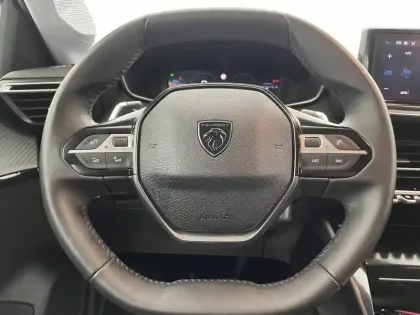 Photo 86 Peugeot 208  PureTech 100 S&S EAT8