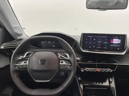 Photo 53 Peugeot 208  PureTech 100 S&S EAT8