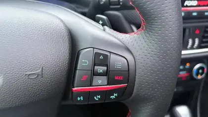 Photo 19 Ford Puma  1.0 EcoBoost 170 ch mHEV S&S Powershift