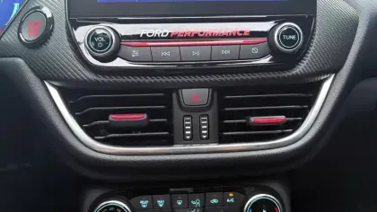 Photo 28 Ford Puma  1.0 EcoBoost 170 ch mHEV S&S Powershift