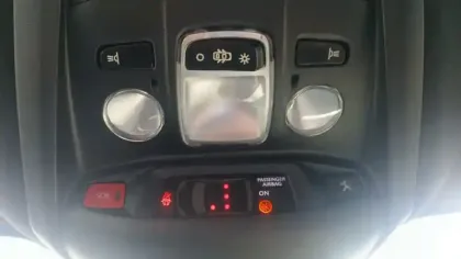 Photo 19 Peugeot 3008  Hybrid 225 e-EAT8