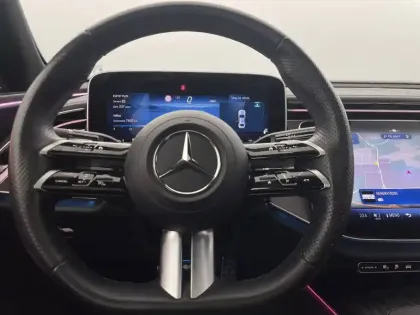 Photo 53 Mercedes Classe E  300 de Hybrid EQ 9G-Tronic