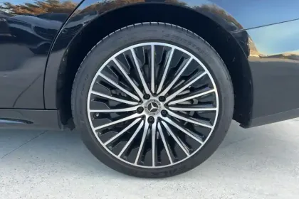 Photo 12 Mercedes Classe E  300 de Hybrid EQ 9G-Tronic