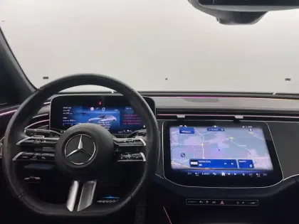 Photo 52 Mercedes Classe E  300 de Hybrid EQ 9G-Tronic