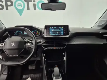 Photo 7 Peugeot 208  Electrique 50 kWh 136ch