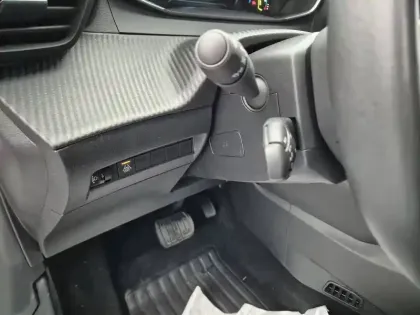 Photo 22 Peugeot 208  Electrique 50 kWh 136ch