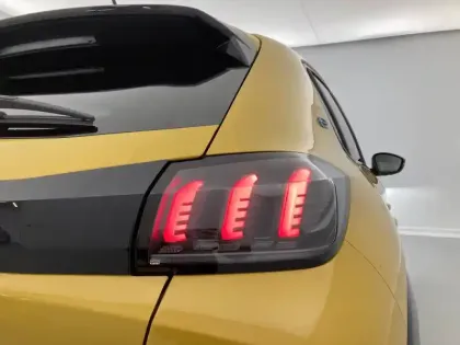 Photo 19 Peugeot 208  Electrique 50 kWh 136ch