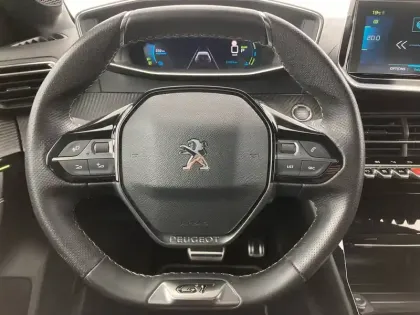 Photo 18 Peugeot 208  Electrique 50 kWh 136ch