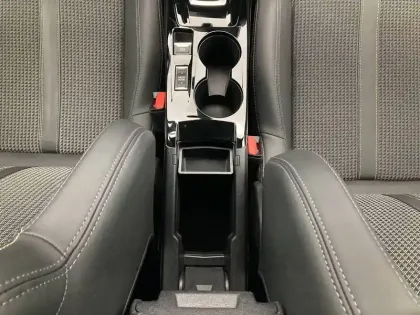 Photo 15 Peugeot 208  Electrique 50 kWh 136ch