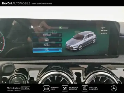 Photo 26 Mercedes Classe A  200 7G-DCT