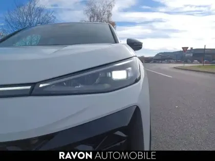 Photo 17 Volkswagen T-roc  1.5 eTSI EVO2 Hybrid 150 ch DSG7