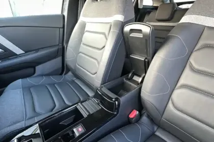 Photo 24 Citroën C4  PureTech 130 EAT8