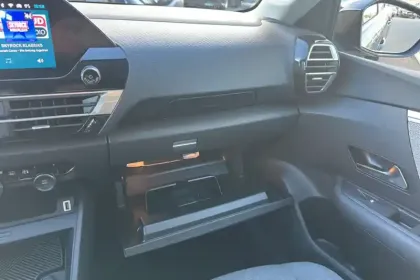 Photo 21 Citroën C4  PureTech 130 EAT8