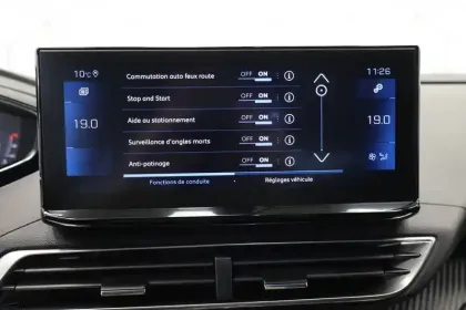 Photo 12 Peugeot 3008  BlueHDi 130ch S&S EAT8