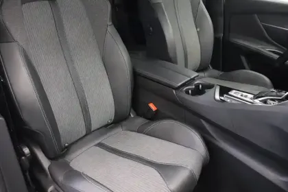 Photo 34 Peugeot 3008  BlueHDi 130ch S&S EAT8