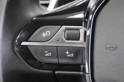 Photo 24 Peugeot 3008  BlueHDi 130ch S&S EAT8