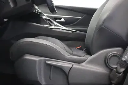 Photo 21 Peugeot 3008  BlueHDi 130ch S&S EAT8