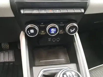 Photo 35 Renault Clio  TCe 140 - 21N