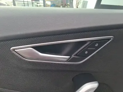 Photo 19 Audi Q2  35 TDI 150 S tronic 7