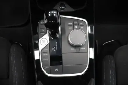 Photo 32 BMW Serie 1 118d 150 ch BVA8