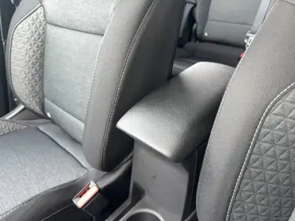 Photo 27 Renault Captur  E-Tech 145 - 21