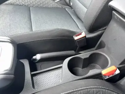 Photo 26 Renault Captur  E-Tech 145 - 21