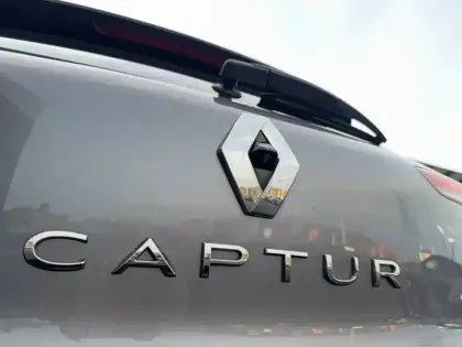 Photo 8 Renault Captur  E-Tech 145 - 21