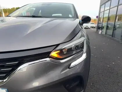 Photo 37 Renault Captur  E-Tech 145 - 21