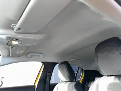 Photo 17 Peugeot 208  PureTech 100 S&S EAT8