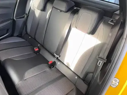 Photo 20 Peugeot 208  PureTech 100 S&S EAT8