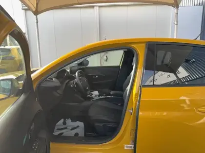 Photo 8 Peugeot 208  PureTech 100 S&S EAT8