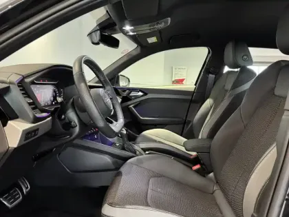 Photo 7 Audi A1  Sportback 30 TFSI 116 ch S tronic 7