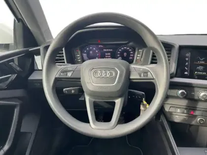 Photo 15 Audi A1  Sportback 25 TFSI 95 ch BVM5