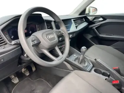 Photo 14 Audi A1  Sportback 25 TFSI 95 ch BVM5