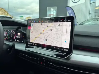 Photo 37 Volkswagen Golf  1.5 eHybrid 204 DSG6