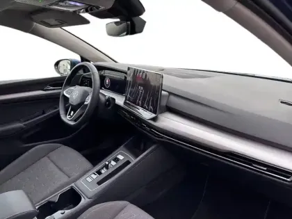 Photo 8 Volkswagen Golf  1.5 eHybrid 204 DSG6