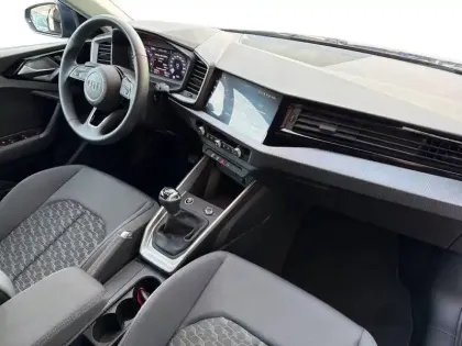 Photo 8 Audi A1  Sportback 30 TFSI 116 ch BVM6