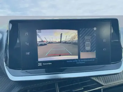 Photo 23 Peugeot 2008  PureTech 100 S&S BVM6