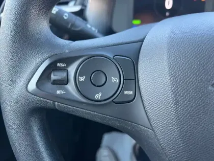 Photo 14 Opel Corsa  Electrique 136 ch & Batterie 50 kWh