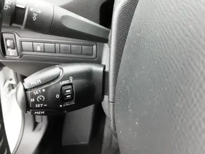 Photo 17 Peugeot 308  BlueHDi 100ch S&S BVM6