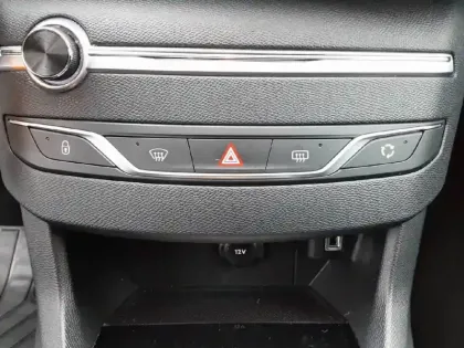 Photo 19 Peugeot 308  BlueHDi 100ch S&S BVM6