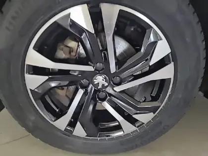 Photo 12 Peugeot 2008  Electrique 136 ch