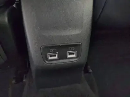 Photo 31 Peugeot 2008  Electrique 136 ch