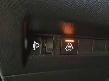 Photo 29 Peugeot 2008  Electrique 136 ch