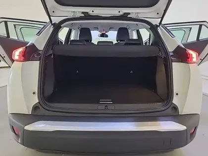 Photo 5 Peugeot 2008  Electrique 136 ch