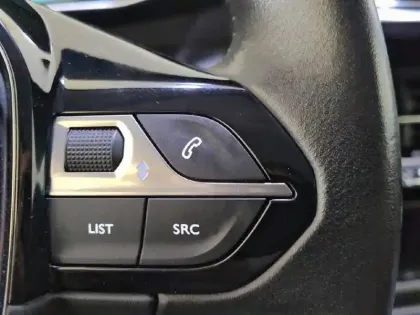 Photo 28 Peugeot 2008  Electrique 136 ch