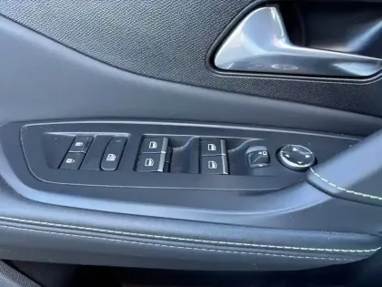 Photo 19 Peugeot 308  BlueHDi 130ch S&S EAT8