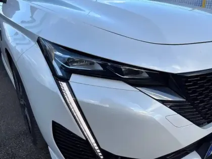 Photo 15 Peugeot 308  BlueHDi 130ch S&S EAT8